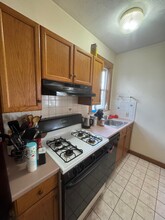 29 Frederick Ave, Unit 1 in Medford, MA - Building Photo - Building Photo