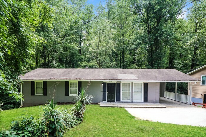3512 Collier Dr NW in Atlanta, GA - Building Photo