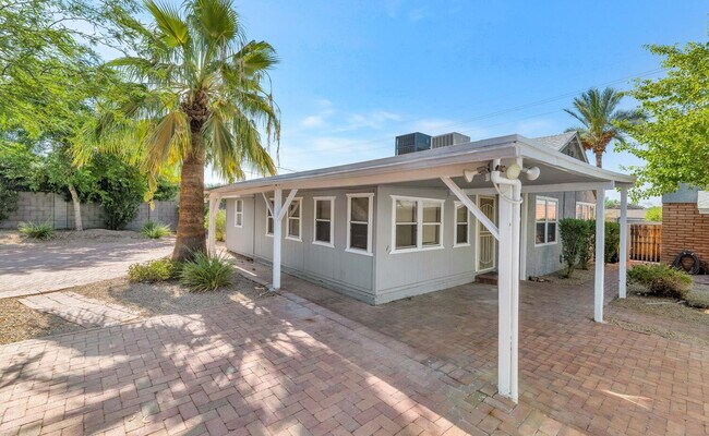 322 E Vogel Ave-Unit -1 in Phoenix, AZ - Building Photo - Building Photo