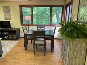 145 Oakwood Rd, Unit 1 FL in Port Jefferson, NY - Building Photo - Building Photo