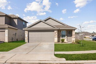 5455 Desert Gln Dr in Spring, TX - Building Photo