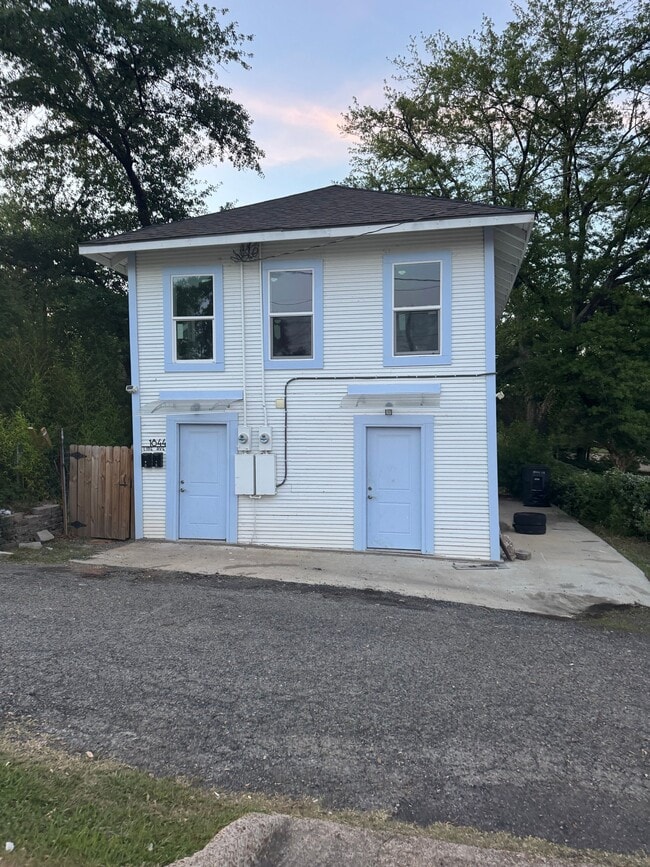 1844 Line Ave