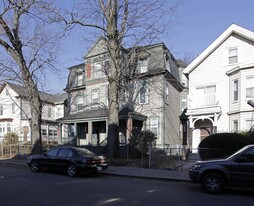 81-83 W Cottage St Apartments