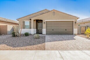 19981 W Badgett Ln in Litchfield Park, AZ - Building Photo