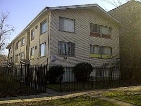 567 N Pine Ave Apartments