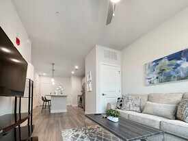 8985 Bertha Palmer Blvd, Unit SI ID1504551P in Temple Terrace, FL - Building Photo