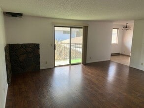 1630 SE Tempest Dr in Bend, OR - Foto de edificio - Building Photo