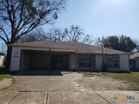 1206 Middleton St in Killeen, TX - Building Photo