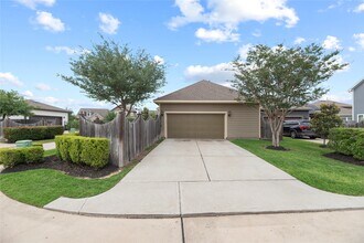 18423 Blue Hollow Heights Dr in Cypress, TX - Building Photo - Building Photo