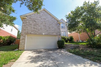 7911 Sierra Seco in San Antonio, TX - Foto de edificio - Building Photo