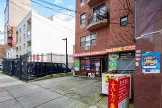 132-52 41st Ave in Flushing, NY - Building Photo - Building Photo