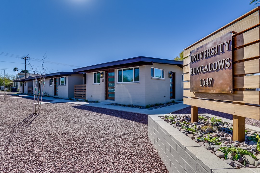 University Bungalows in Tucson, AZ - Foto de edificio