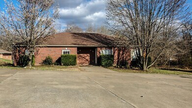 68-74 Welch Dr in Murray, KY - Building Photo - Building Photo