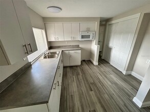 3341 Wiltshire Dr in Holiday, FL - Building Photo - Building Photo