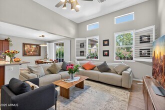 8984 W Diana Ave in Peoria, AZ - Building Photo - Building Photo