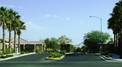 8113 Slate Falls St in North Las Vegas, NV - Building Photo - Building Photo