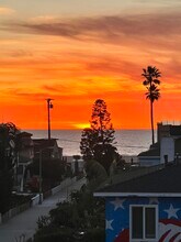 1702 Hermosa Ave, Unit 6 in Hermosa Beach, CA - Foto de edificio - Building Photo