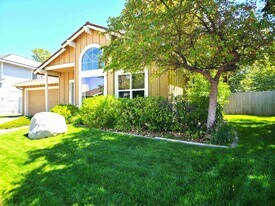 6244 Sunrise Meadows Loop in Reno, NV - Building Photo