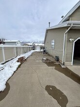 1820 N 285 W in Layton, UT - Building Photo - Building Photo