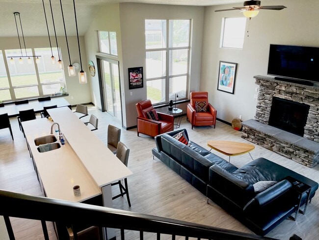 property at 2234 E Warbler Ln