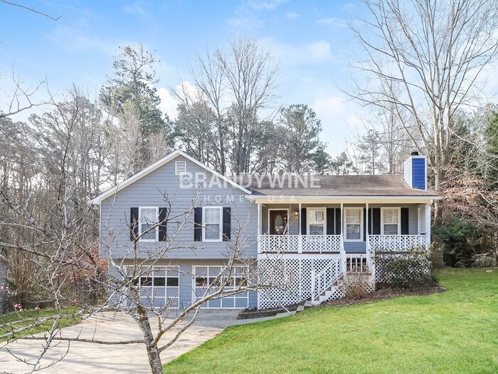 108 Park Ave E in Dallas, GA - Foto de edificio