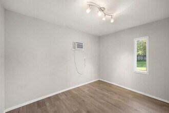 1009 Rolling Green Cir in Round Rock, TX - Building Photo - Building Photo