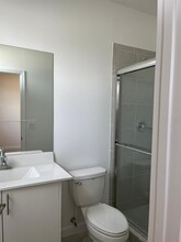 16271 SW 292nd St in Homestead, FL - Foto de edificio - Building Photo