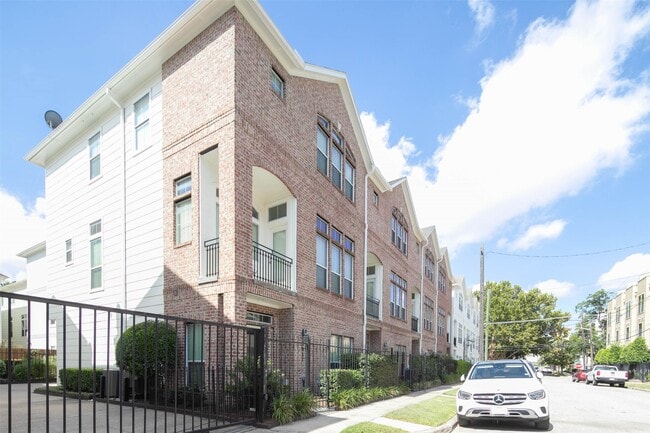 property at 3919 Floyd St