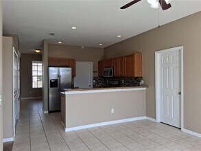 325 Piano Ln in Davenport, FL - Building Photo - Building Photo