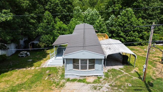 property at 220 Lakeshore Dr