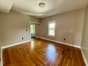 615 N Montello St in Brockton, MA - Building Photo - Building Photo