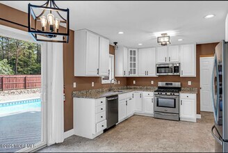 476 Birch Bark Dr in Brick, NJ - Building Photo - Building Photo