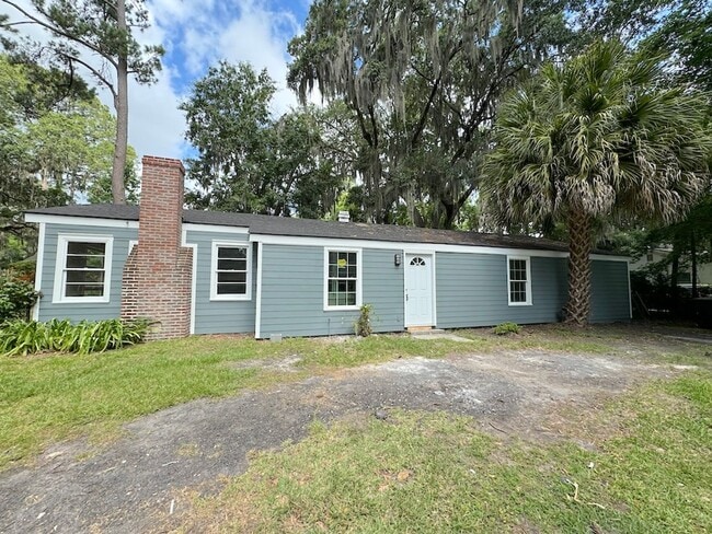 property at 5645 Betty Dr