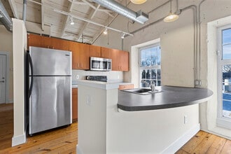 Scotts Mills in Philadelphia, PA - Foto de edificio - Interior Photo