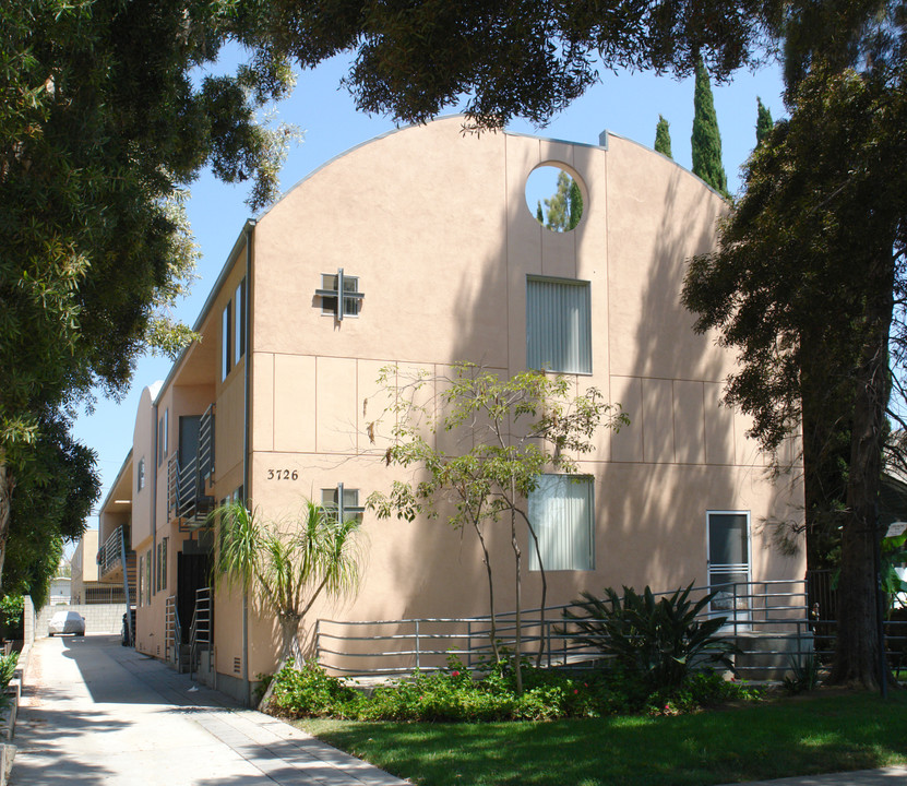 3726 Midvale Ave in Los Angeles, CA - Foto de edificio