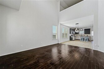 350 Dragon Ridge Rd in Buda, TX - Building Photo - Building Photo