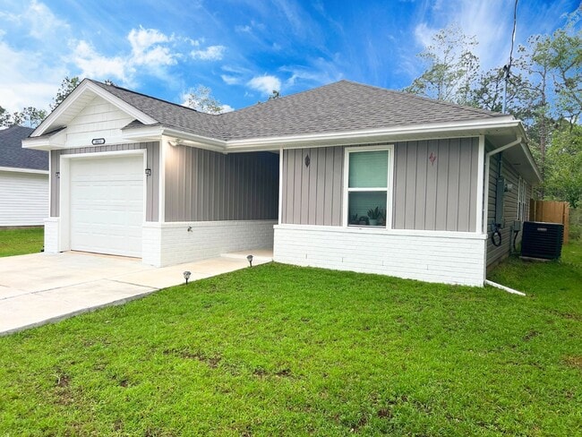 property at 3021 N 36th Ave