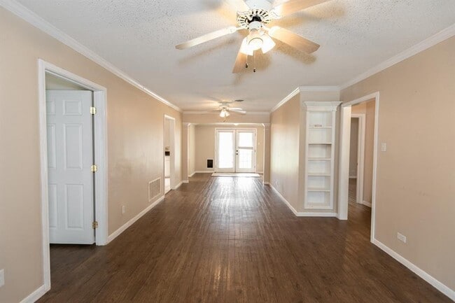 616 17th Ave N in Texas City, TX - Building Photo - Building Photo