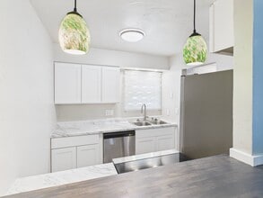 1044 Coronado Pkwy S in Denver, CO - Building Photo - Building Photo