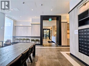 1 Jarvis St in Hamilton, ON - Building Photo - Building Photo