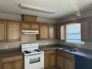 1805 W Bronze St, Unit D in Pharr, TX - Building Photo - Building Photo