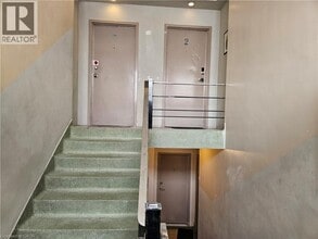 216 Parkdale Ave N in Hamilton, ON - Building Photo - Building Photo