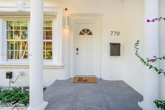 770 NE 77th St in Miami, FL - Building Photo - Building Photo