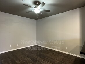 920 SW 91st St in Oklahoma City, OK - Building Photo - Building Photo