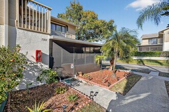 7382 SE Jamestown Terrace in Hobe Sound, FL - Building Photo - Building Photo