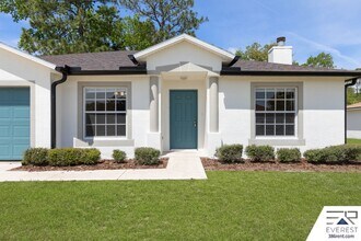 9 Prince Kaarel Ln in Palm Coast, FL - Building Photo - Building Photo