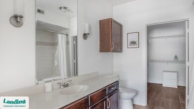 7373 Valley View Ln in Dallas, TX - Building Photo - Building Photo