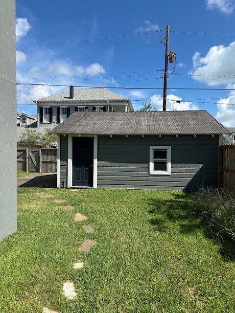 1102 Winnie St in Galveston, TX - Building Photo - Building Photo
