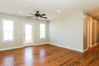 10007 Nevada Ave in Smyrna, TN - Building Photo - Building Photo