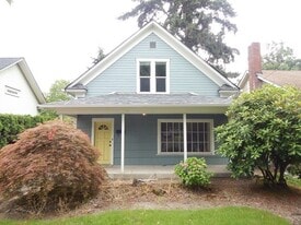 1716 High St SE in Salem, OR - Building Photo